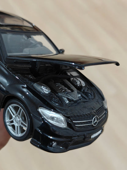 1:24 Maisto Mercedes - Benz CL63 AMG (Pre - Owned) - Kinder Logs