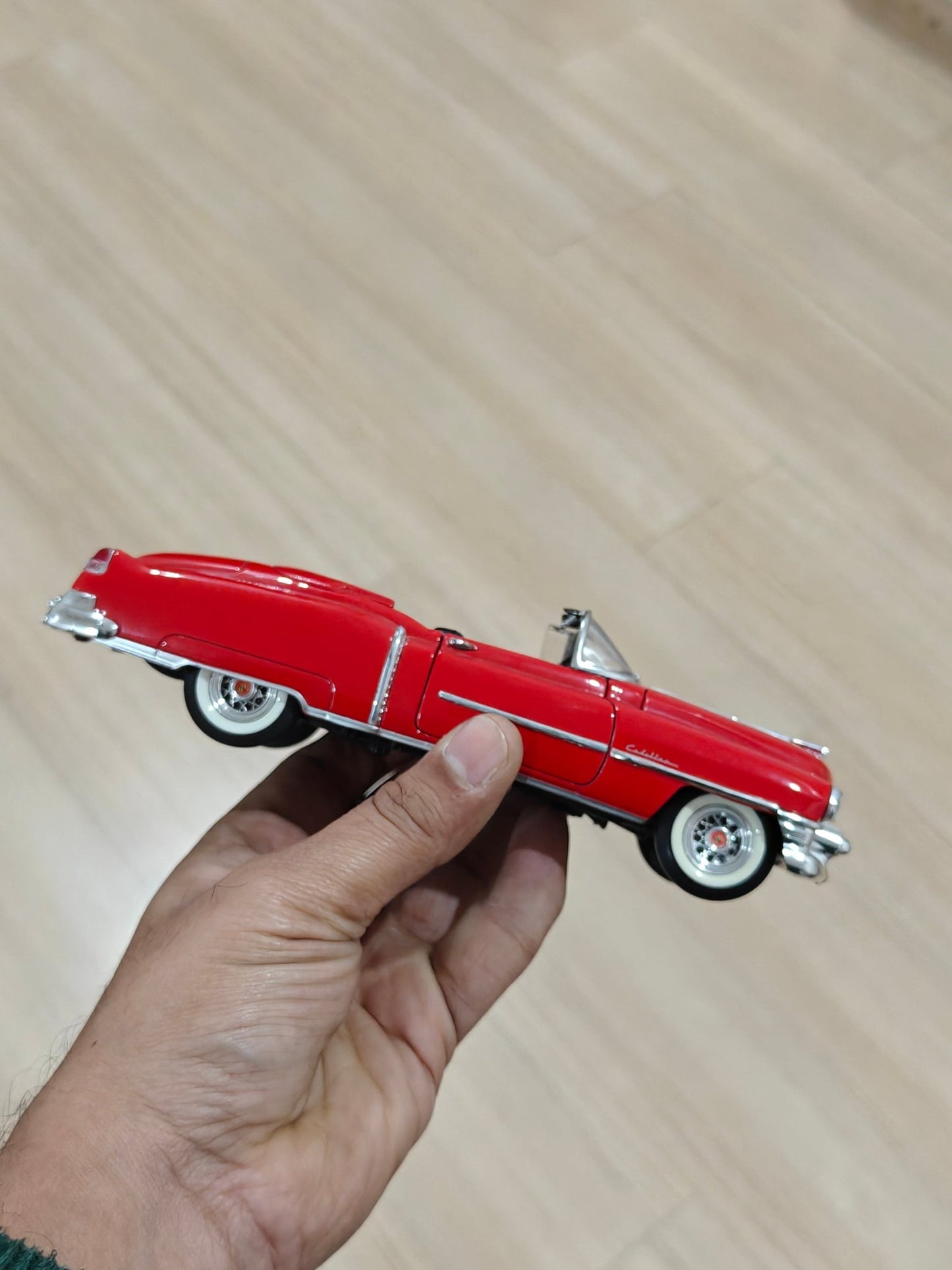 1:24 Welly 1953 Cadillac Eldorado (Pre - Owned) - Kinder Logs