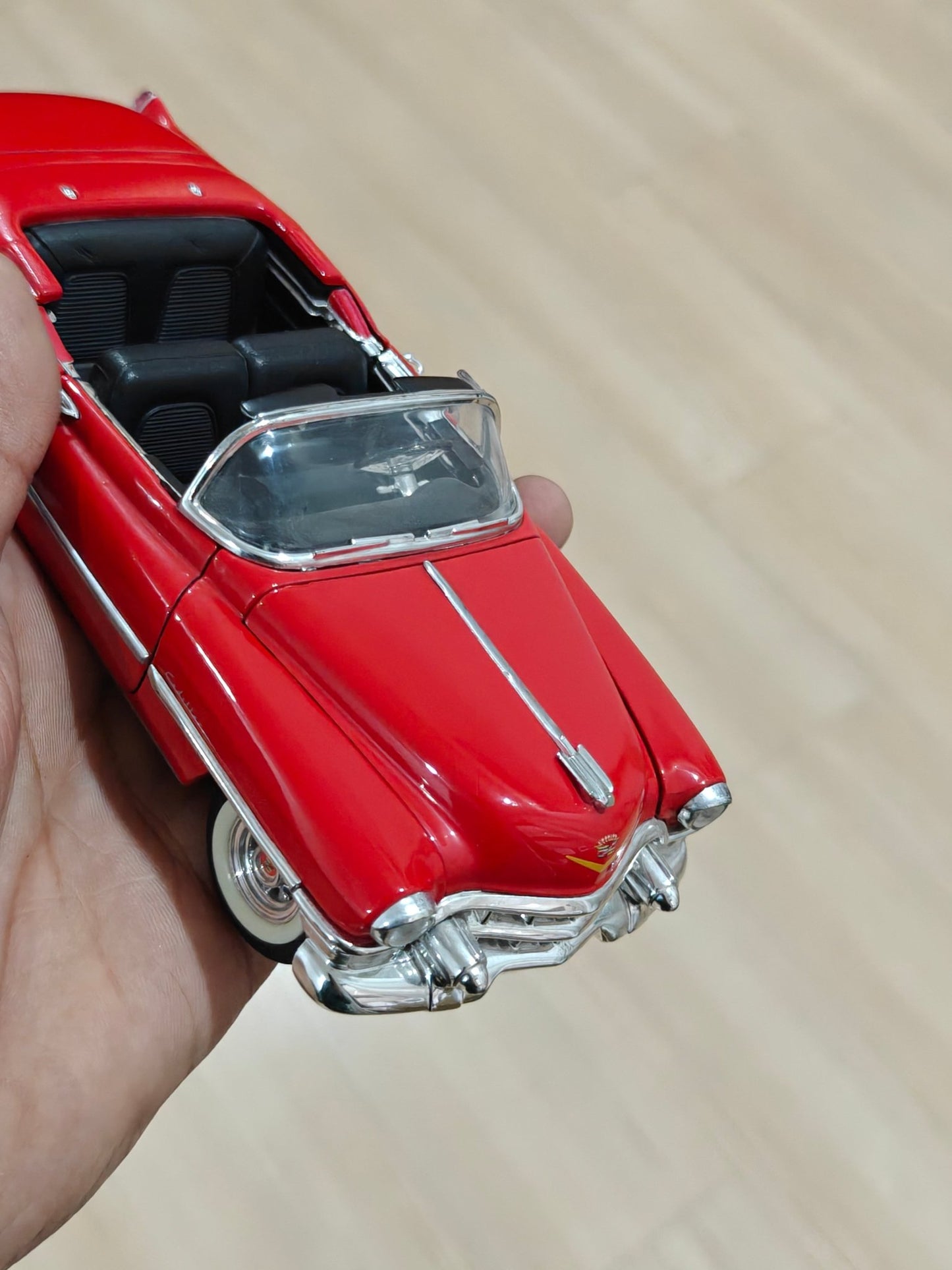 1:24 Welly 1953 Cadillac Eldorado (Pre - Owned) - Kinder Logs