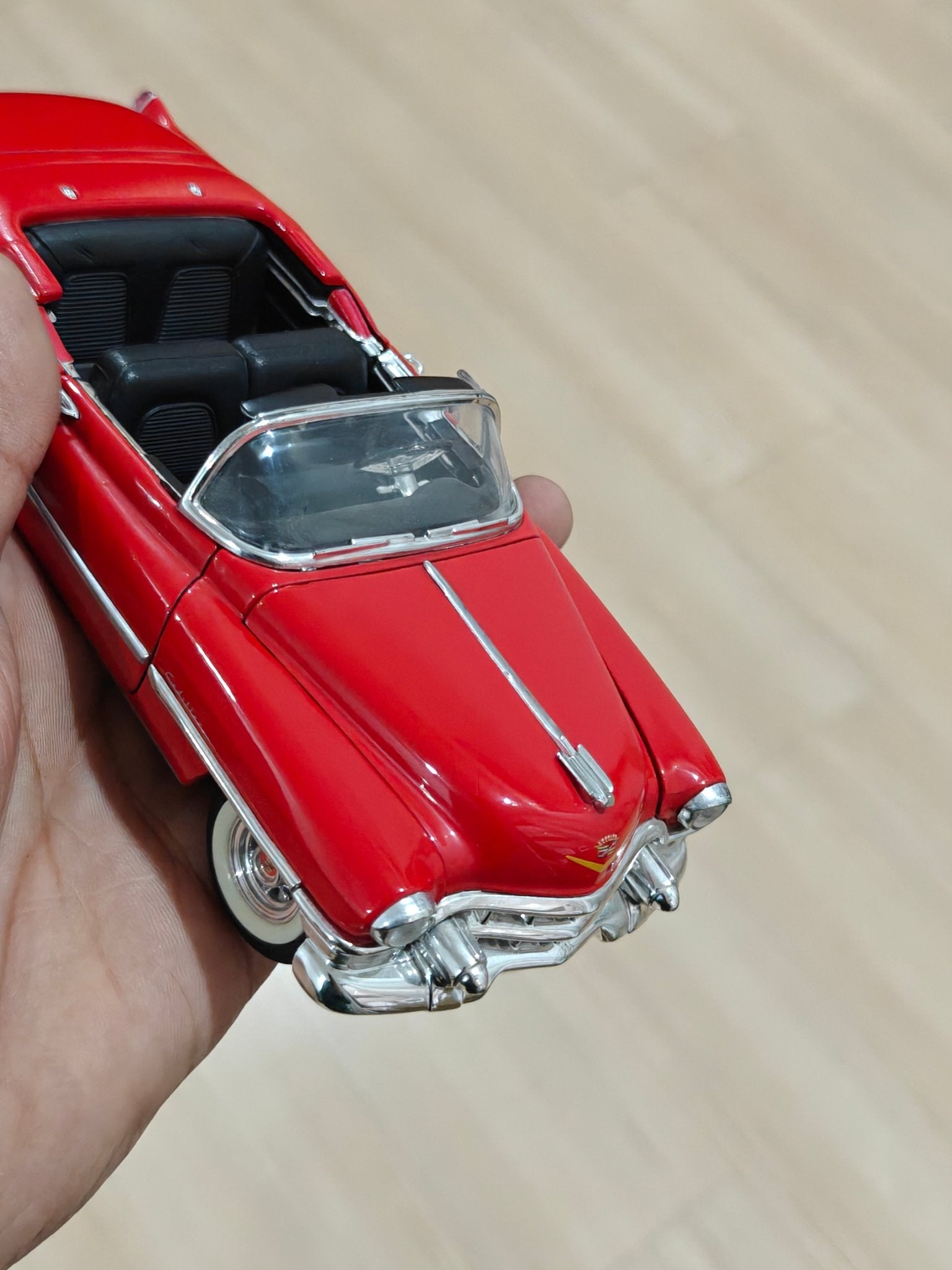 1:24 Welly 1953 Cadillac Eldorado (Pre - Owned) - Kinder Logs
