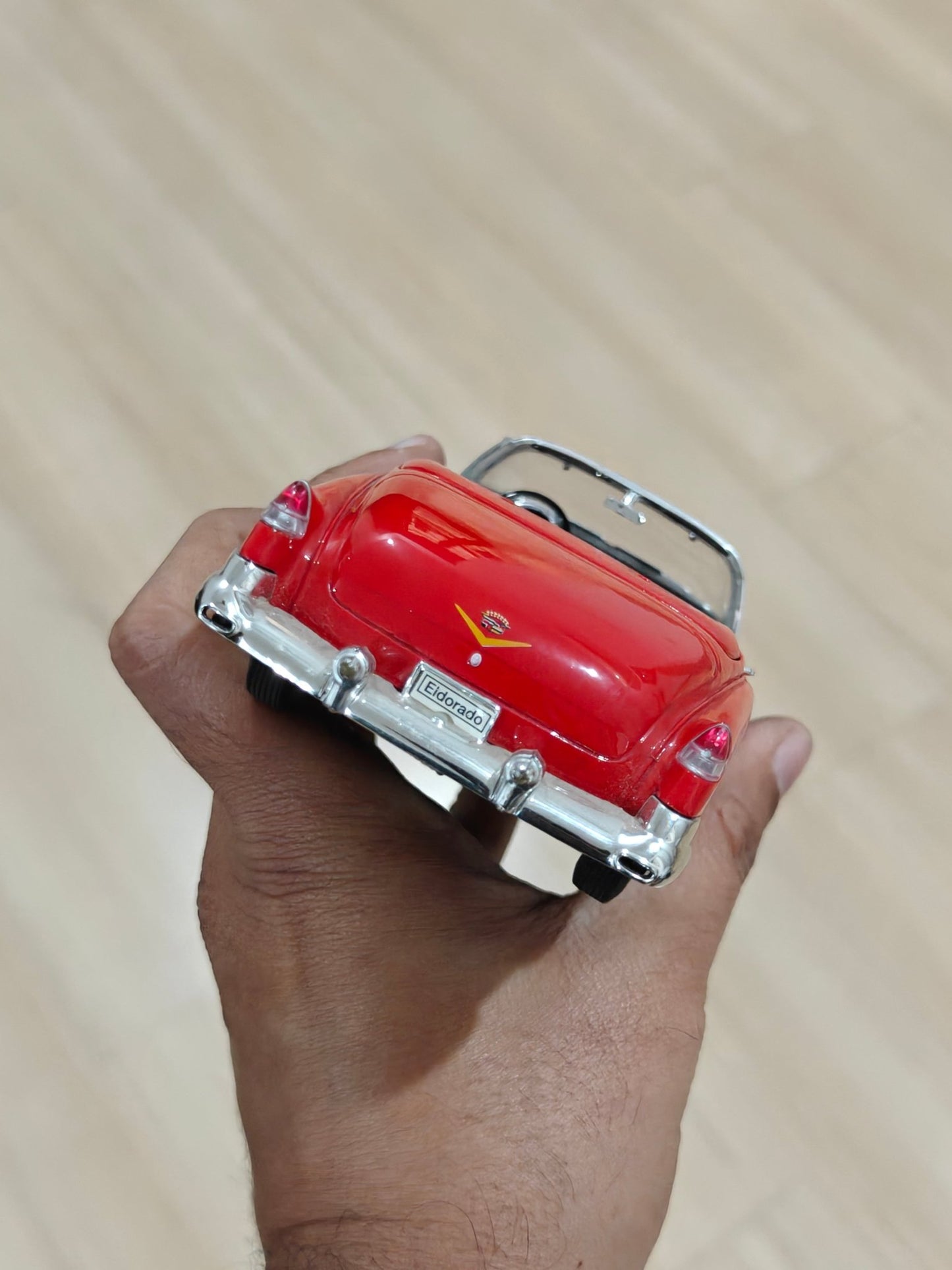 1:24 Welly 1953 Cadillac Eldorado (Pre - Owned) - Kinder Logs