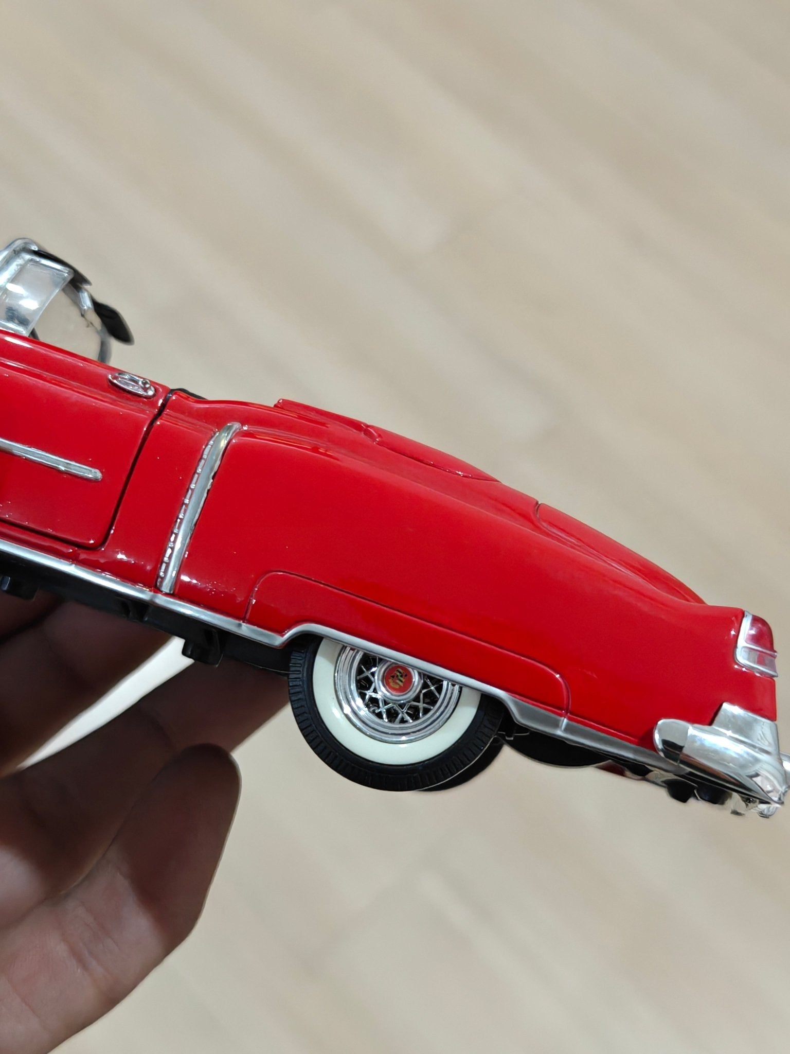 1:24 Welly 1953 Cadillac Eldorado (Pre - Owned) - Kinder Logs
