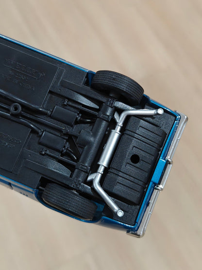 1:24 Welly 1967 Pontiac Firebird (Pre - Owned) - Kinder Logs