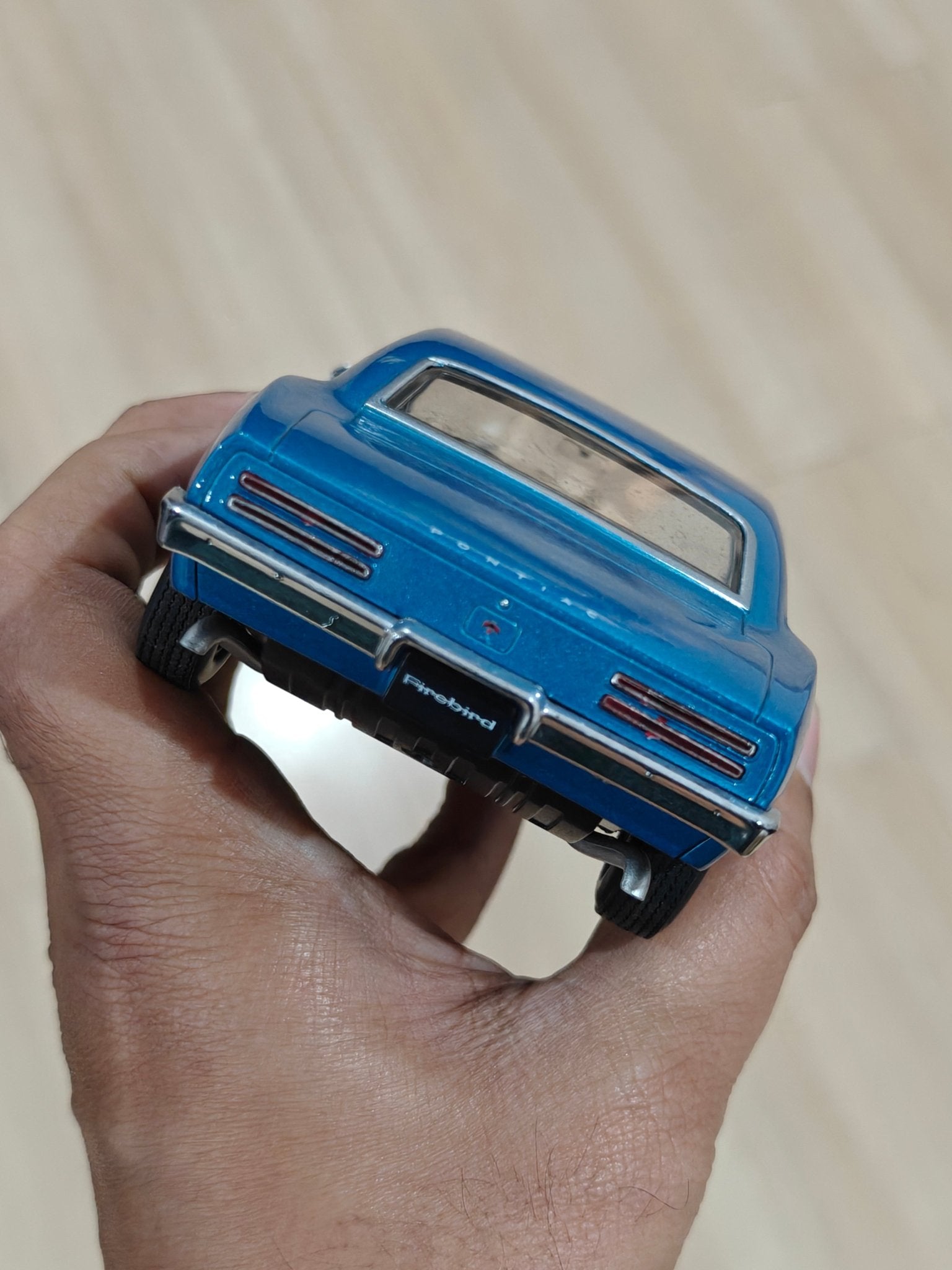 1:24 Welly 1967 Pontiac Firebird (Pre - Owned) - Kinder Logs