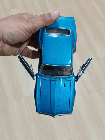 1:24 Welly 1967 Pontiac Firebird (Pre - Owned) - Kinder Logs