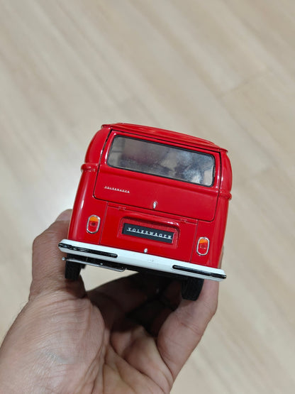 1:24 Welly 1972 Volkswagen Type 2 Bus (Pre - Owned) - Kinder Logs