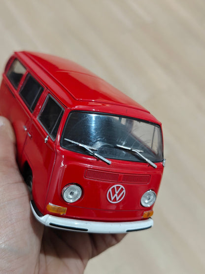 1:24 Welly 1972 Volkswagen Type 2 Bus (Pre - Owned) - Kinder Logs