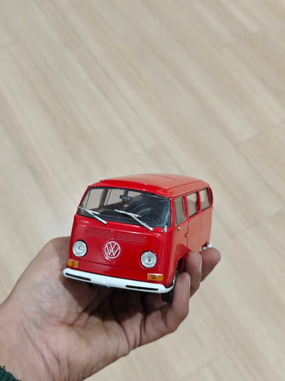 1:24 Welly 1972 Volkswagen Type 2 Bus (Pre - Owned) - Kinder Logs