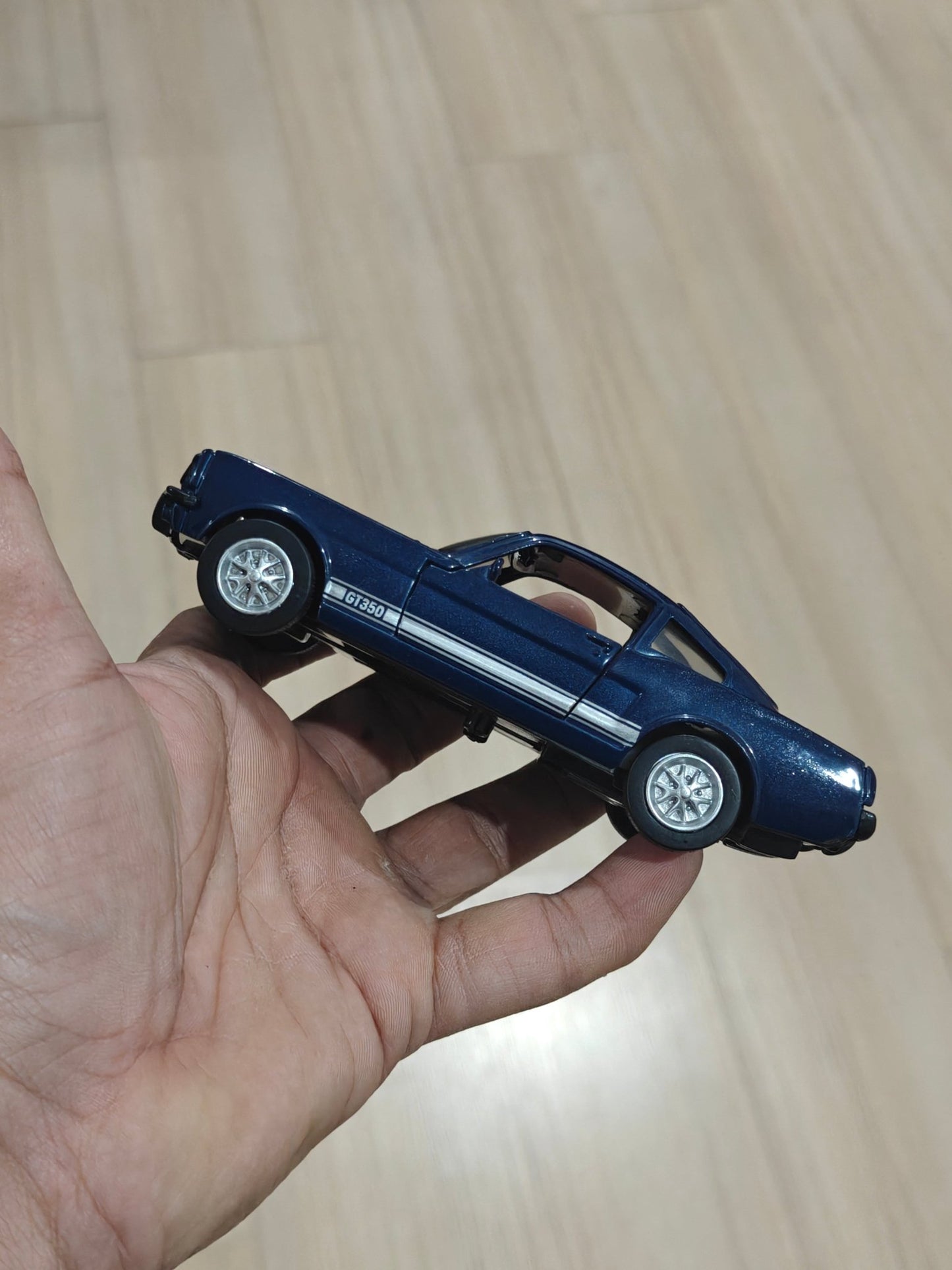 1:32 New - Ray 1966 Ford Shelby GT350 (Pre - Owned) - Kinder Logs