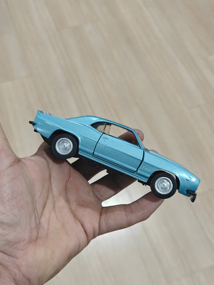 1:32 New - Ray 1969 Chevrolet Camaro Z28 (Pre - Owned) - Kinder Logs