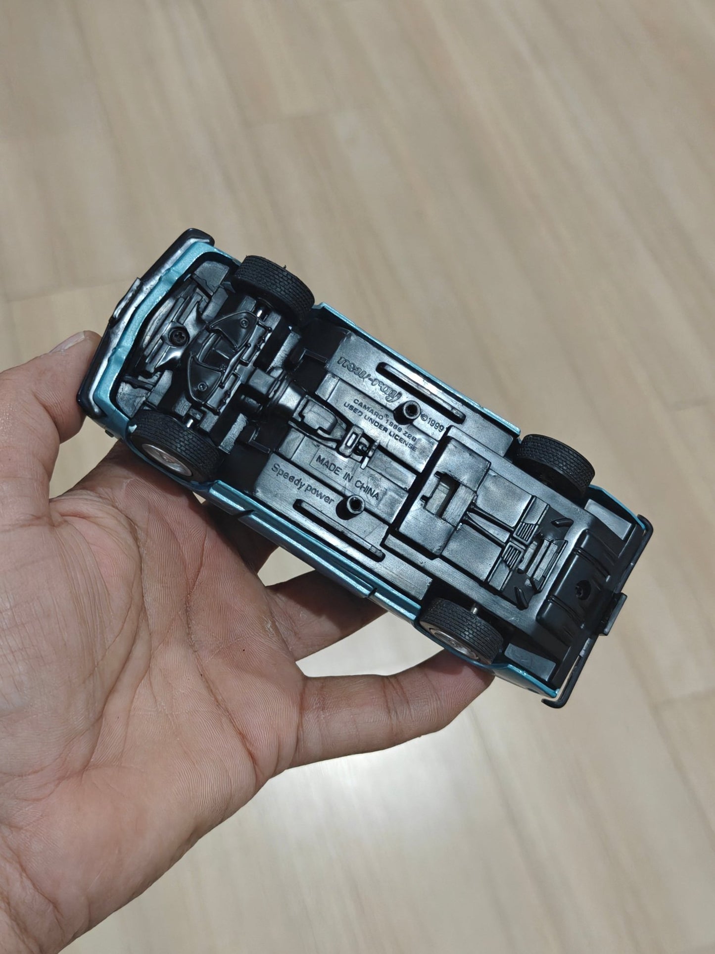 1:32 New - Ray 1969 Chevrolet Camaro Z28 (Pre - Owned) - Kinder Logs