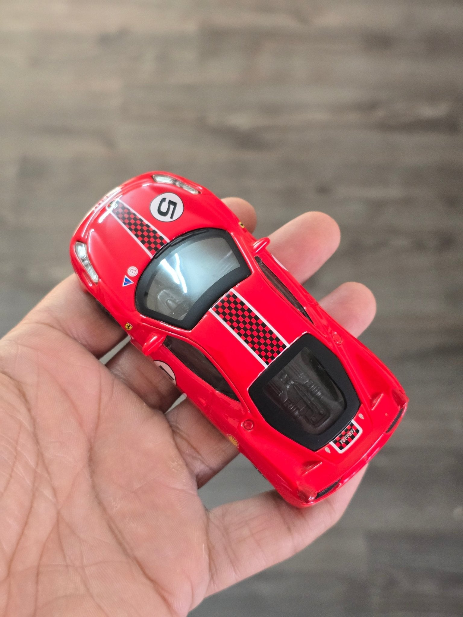 1:43 Bburago Ferrari 458 Challenge - Red (Uncarded - New) - Kinder Logs