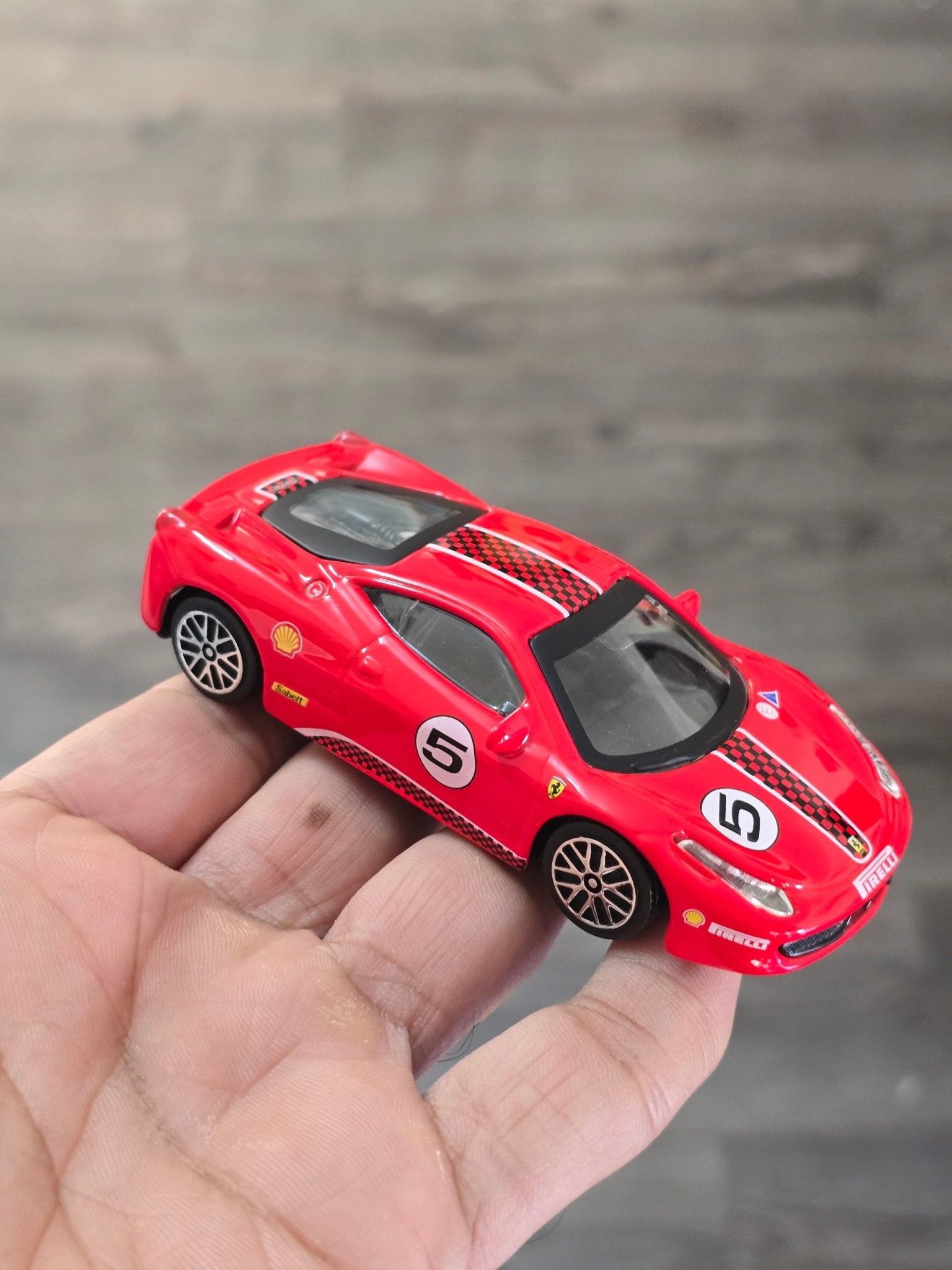 1:43 Bburago Ferrari 458 Challenge - Red (Uncarded - New) - Kinder Logs