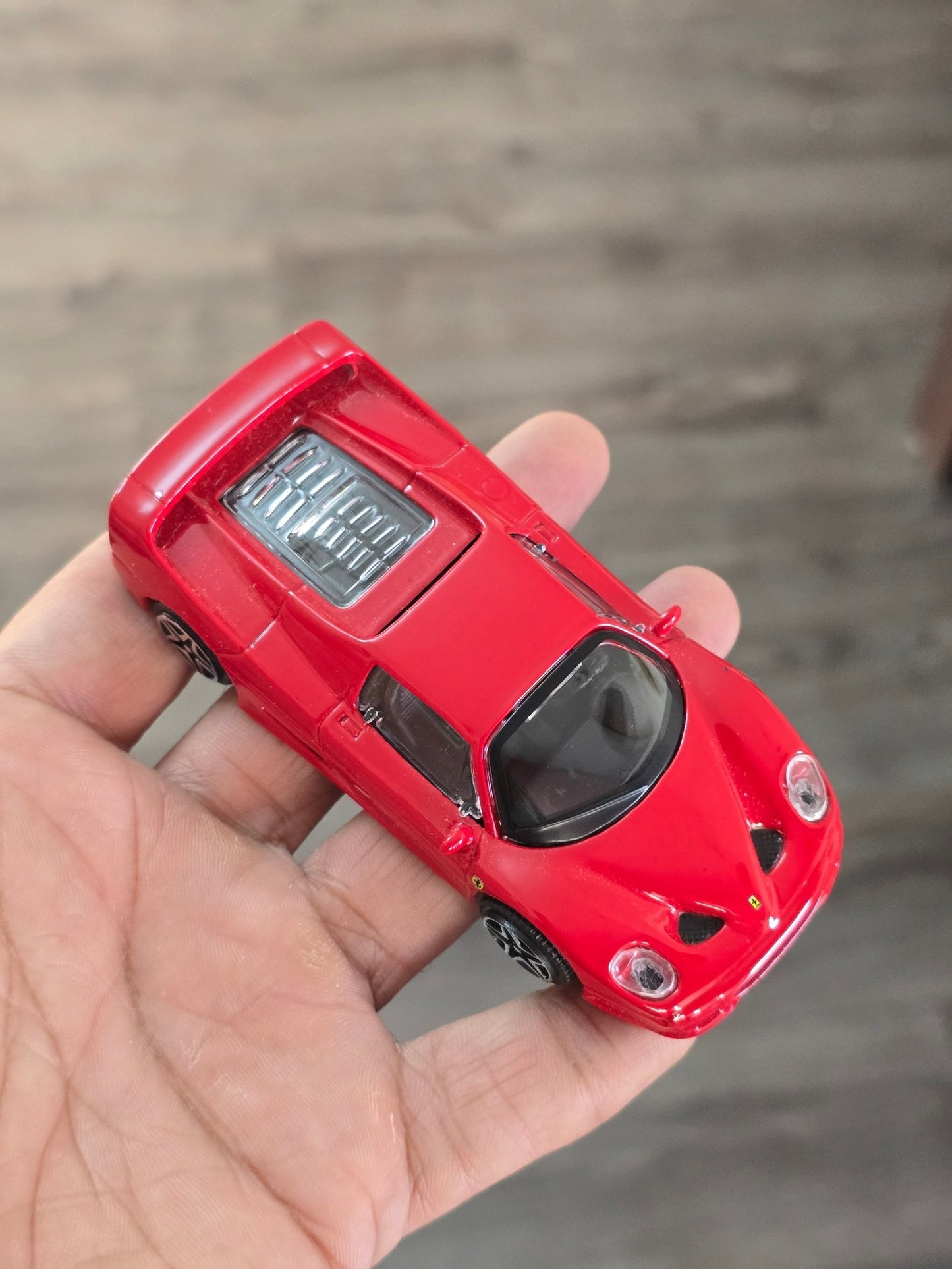 1:43 Bburago Ferrari F50 - Red (Uncarded - New) - Kinder Logs