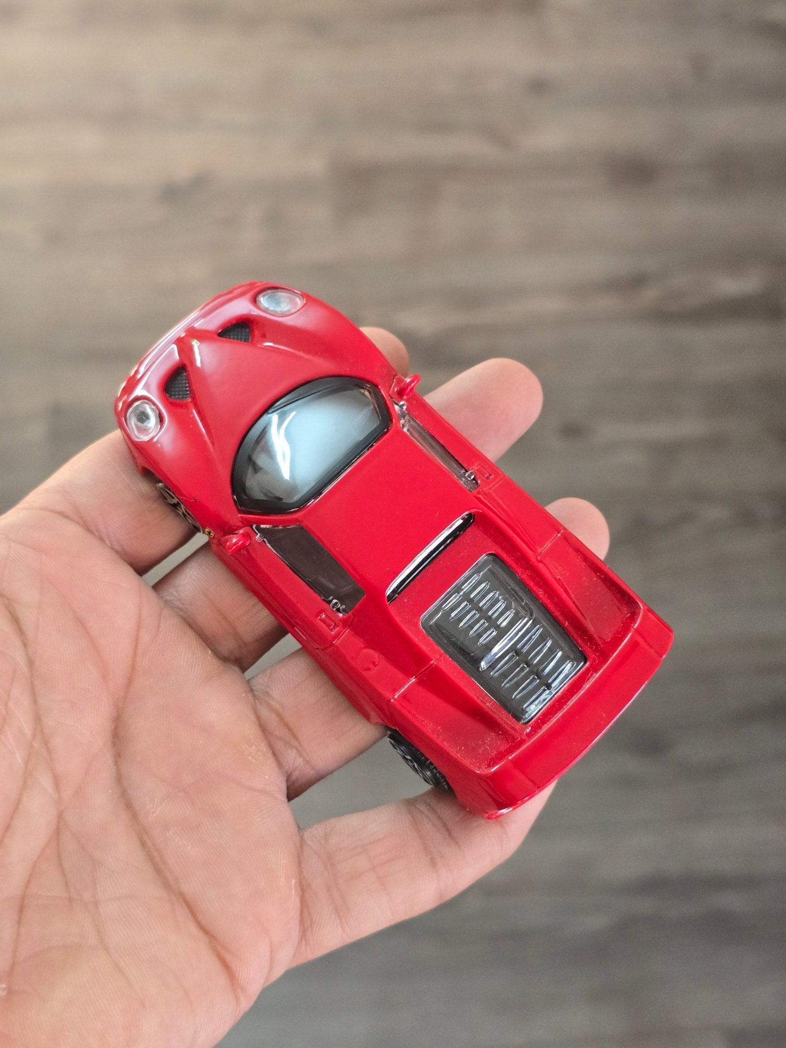 1:43 Bburago Ferrari F50 - Red (Uncarded - New) - Kinder Logs