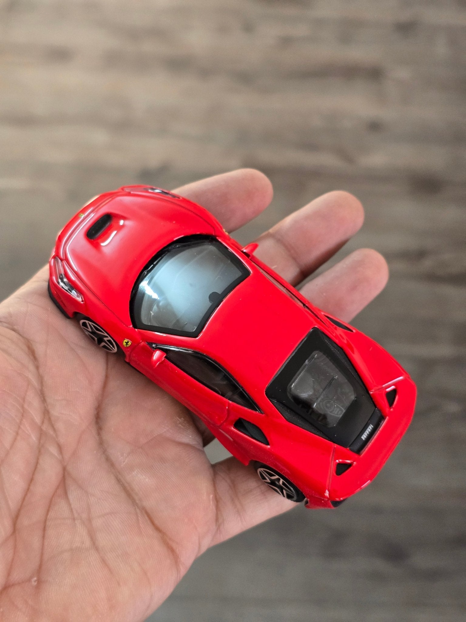 1:43 Bburago Ferrari F8 Tributo - Red (Uncarded - New) - Kinder Logs