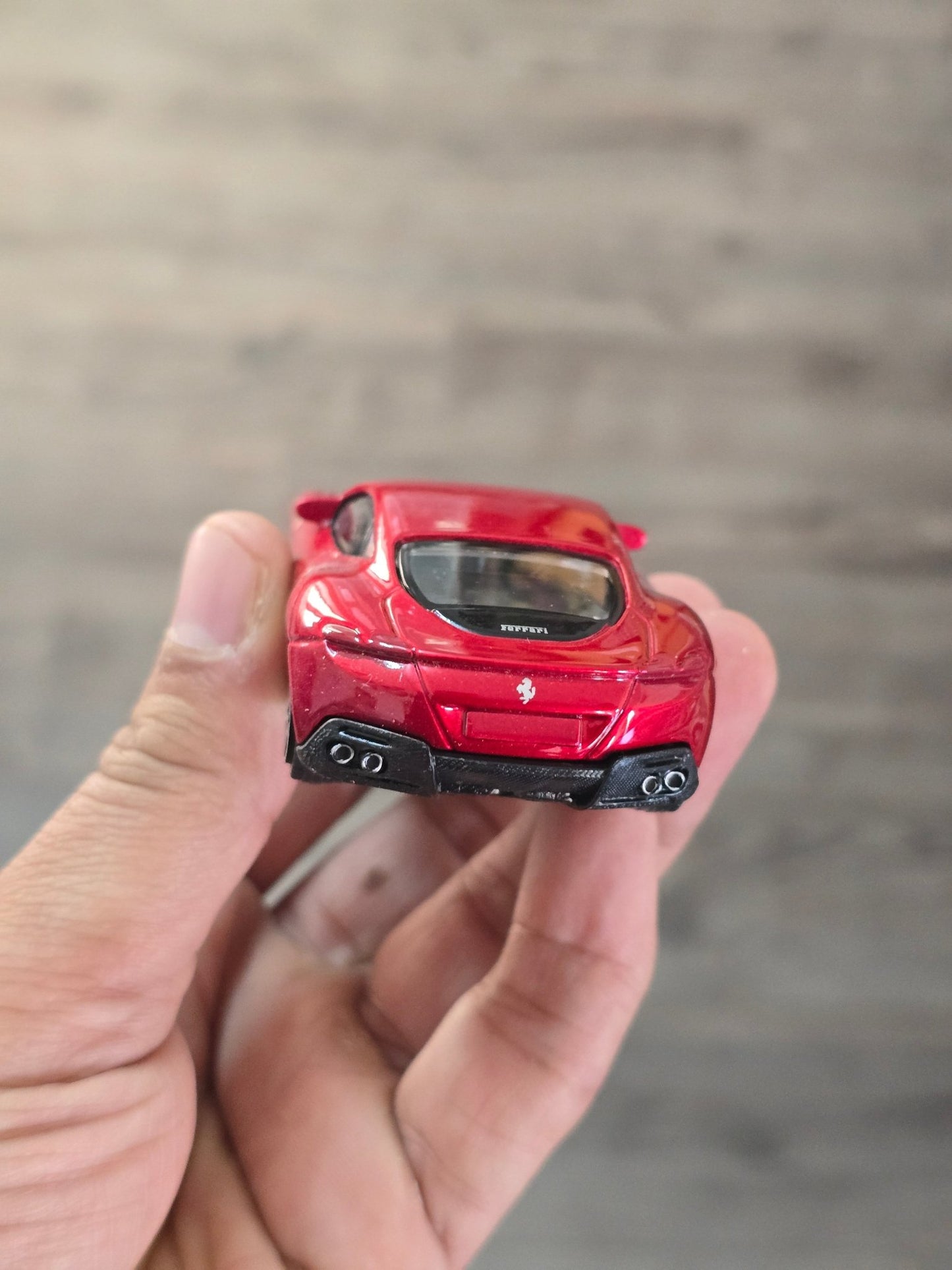 1:43 Bburago Ferrari Roma - Red (Uncarded - New) - Kinder Logs