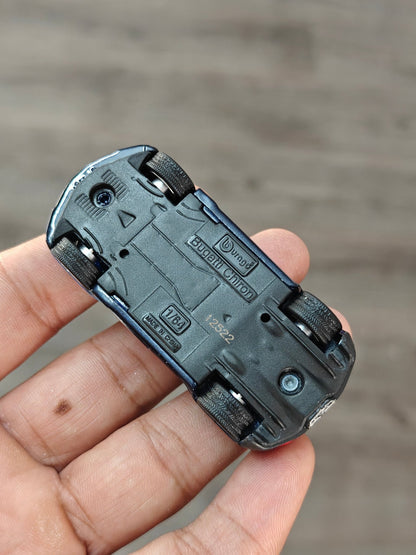 1:64 Bburago Bugatti Chiron - Blue (Open Box) - Kinder Logs