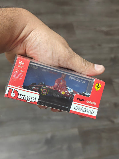 1:64 Bburago Ferrari F1 Racing SF-25 Lewis Hamilton #44 (Sealed Box) - Kinder Logs