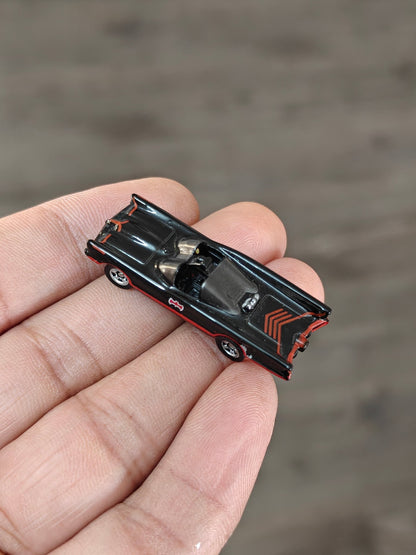 1:87 Jada Batmobile - Black (Uncarded - New) - Kinder Logs