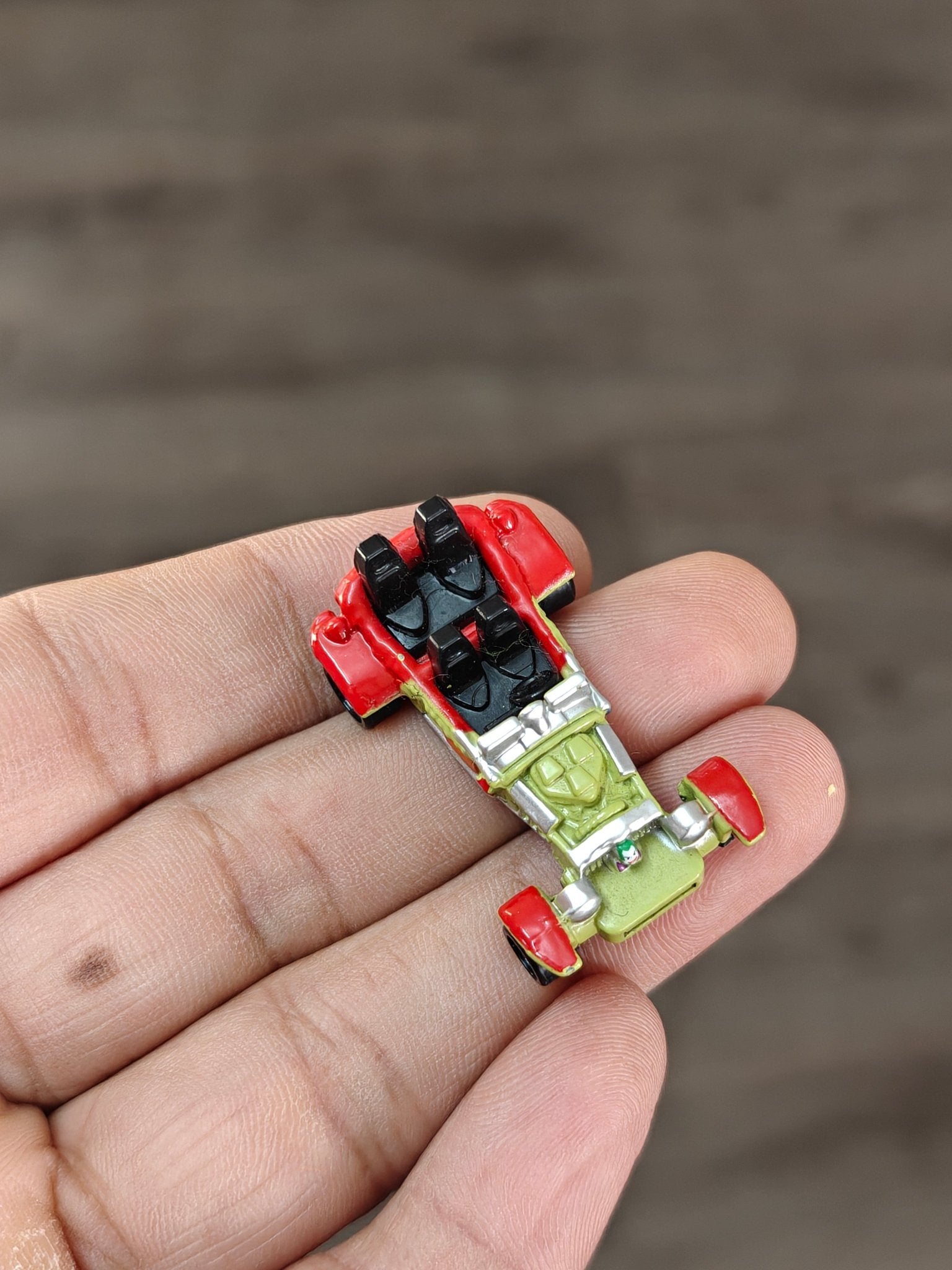 1:87 Jada Jokermobile - Green (Uncarded - New) - Kinder Logs