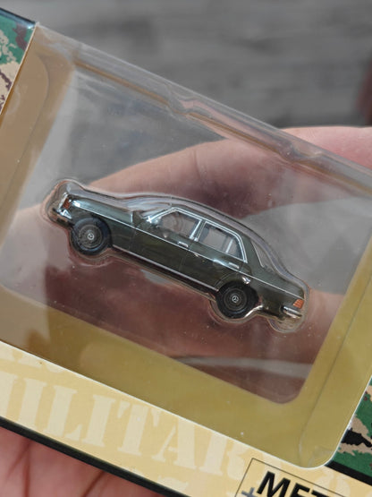 1:87 Schuco Mercedes - Benz W123 Military 87 Edition - Kinder Logs