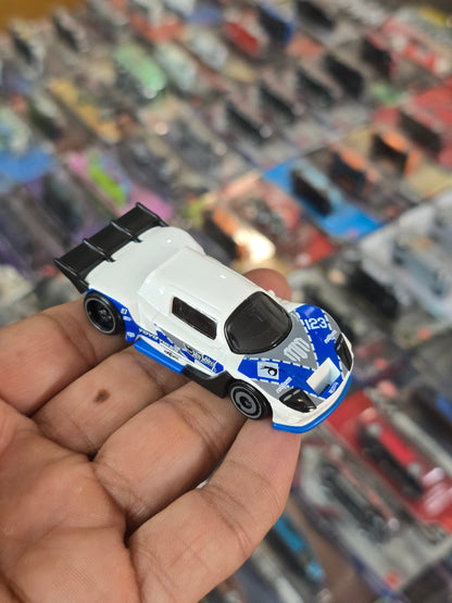 Hot Wheels Mad Mike Drift Attack - White (Uncarded)