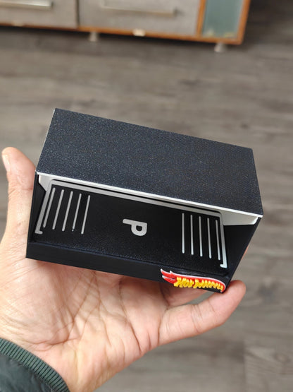 3D - Printed Car Garage For 1:64 Diecast Car (Black) - Kinder Logs