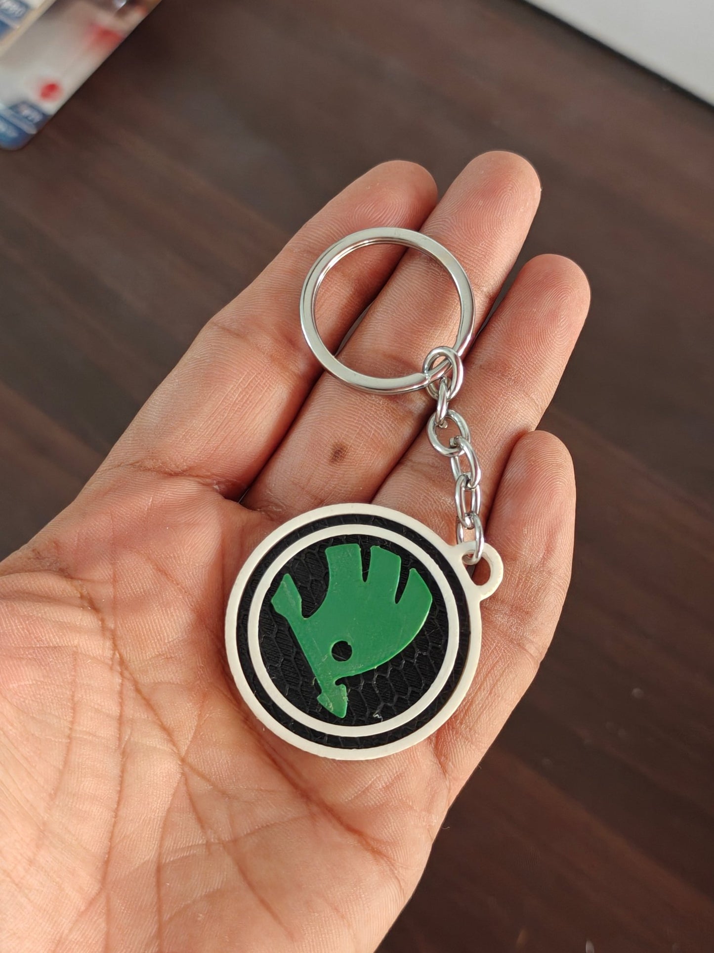 3D - Printed Skoda Logo Key Chain - Kinder Logs