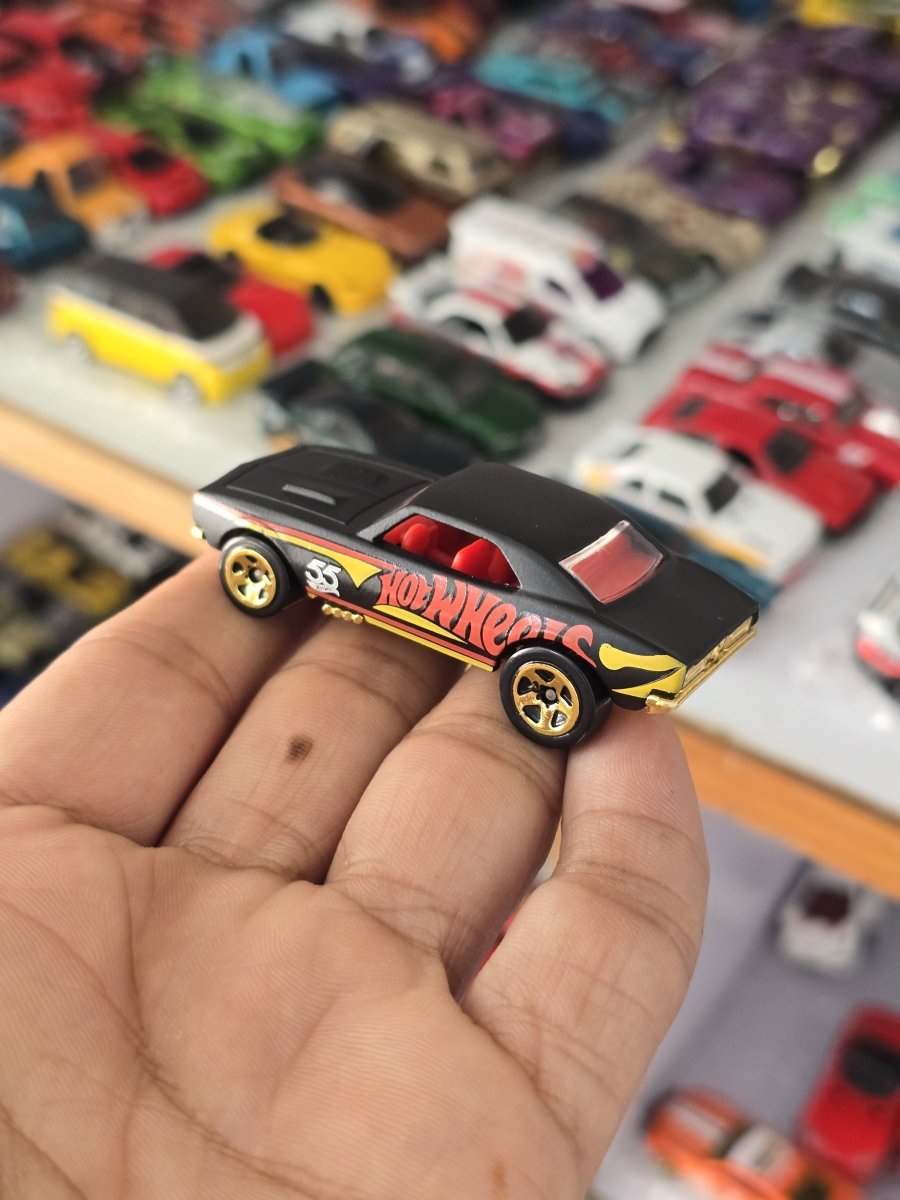 55th Anniversary Hot Wheels 1967 Chevrolet Camaro (Uncarded) - Kinder Logs