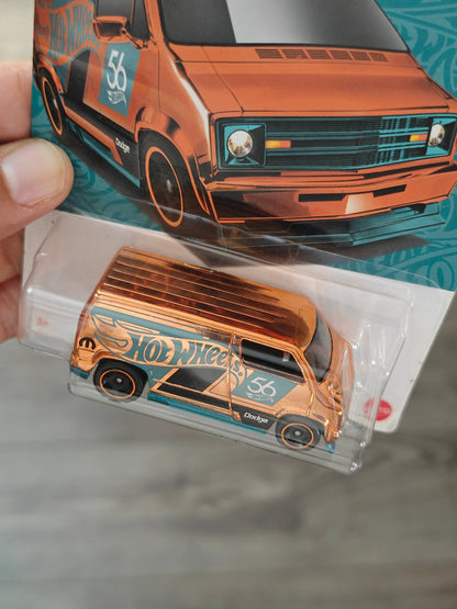 56th Anniversary Hot Wheels Custom 1977 Dodge Van (CHASE 2023) - Kinder Logs