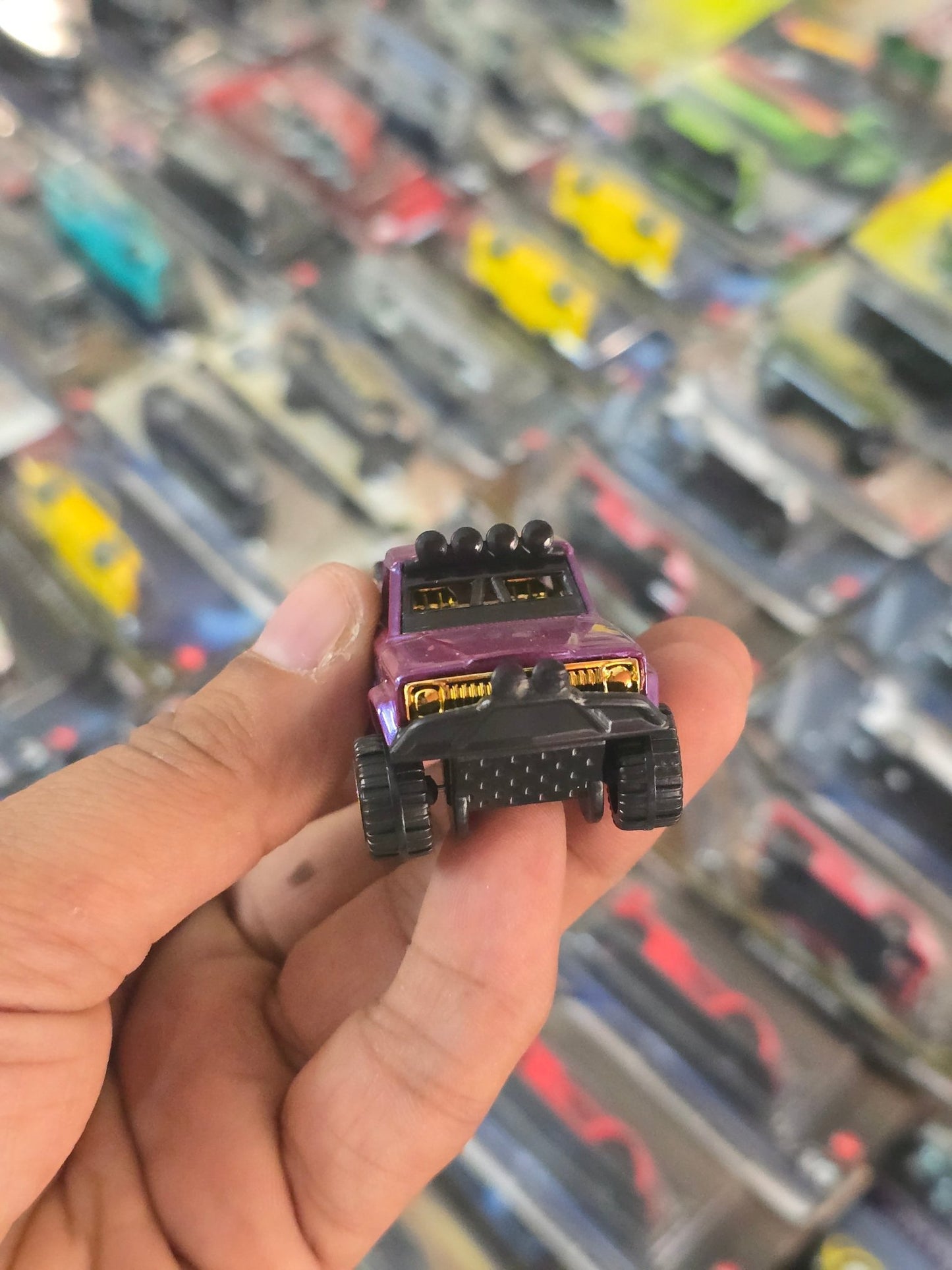 57th Anniversary Hot Wheels 1973 Jeep J10 (Uncarded) - Kinder Logs