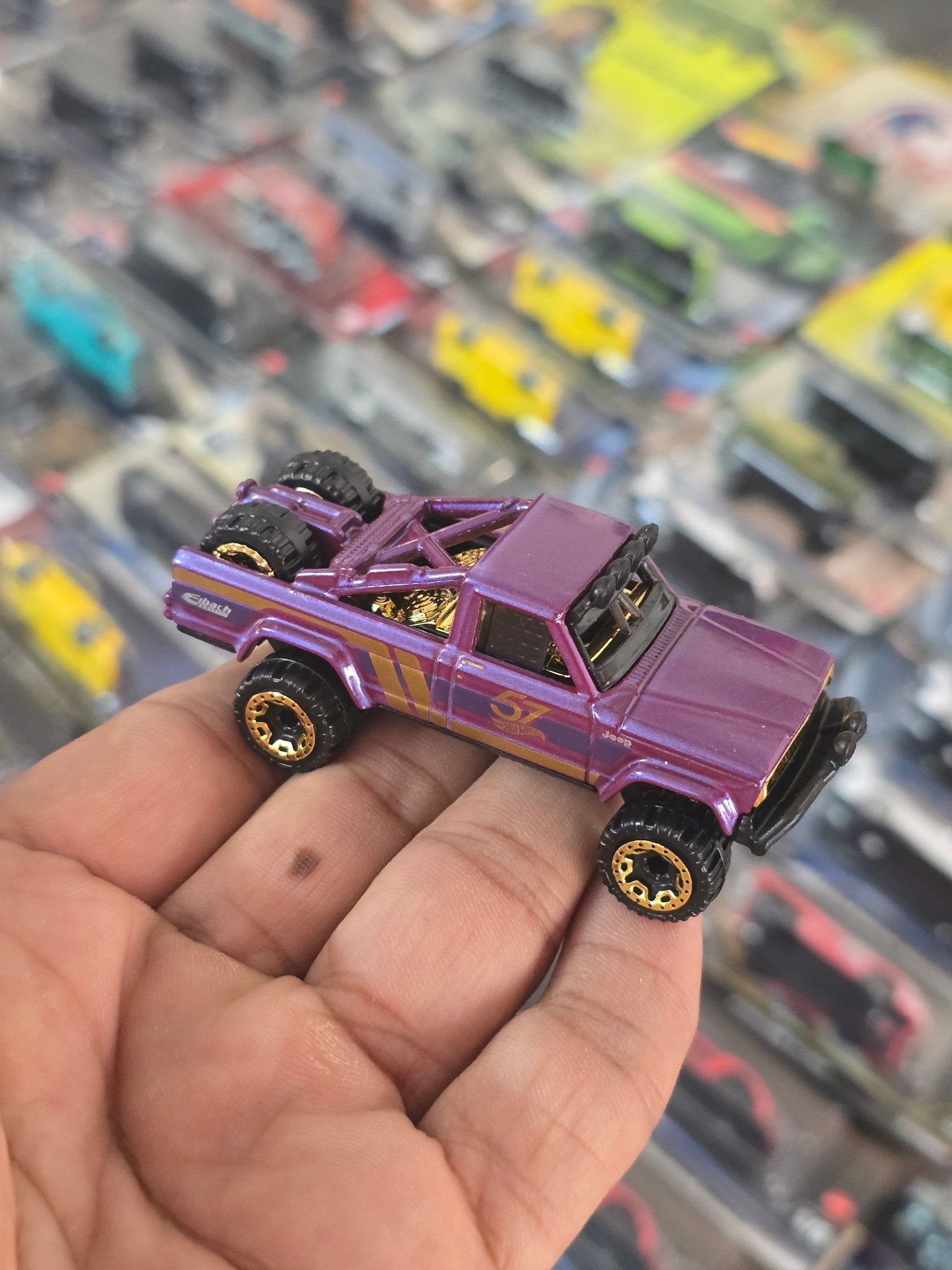 57th Anniversary Hot Wheels 1973 Jeep J10 (Uncarded) - Kinder Logs