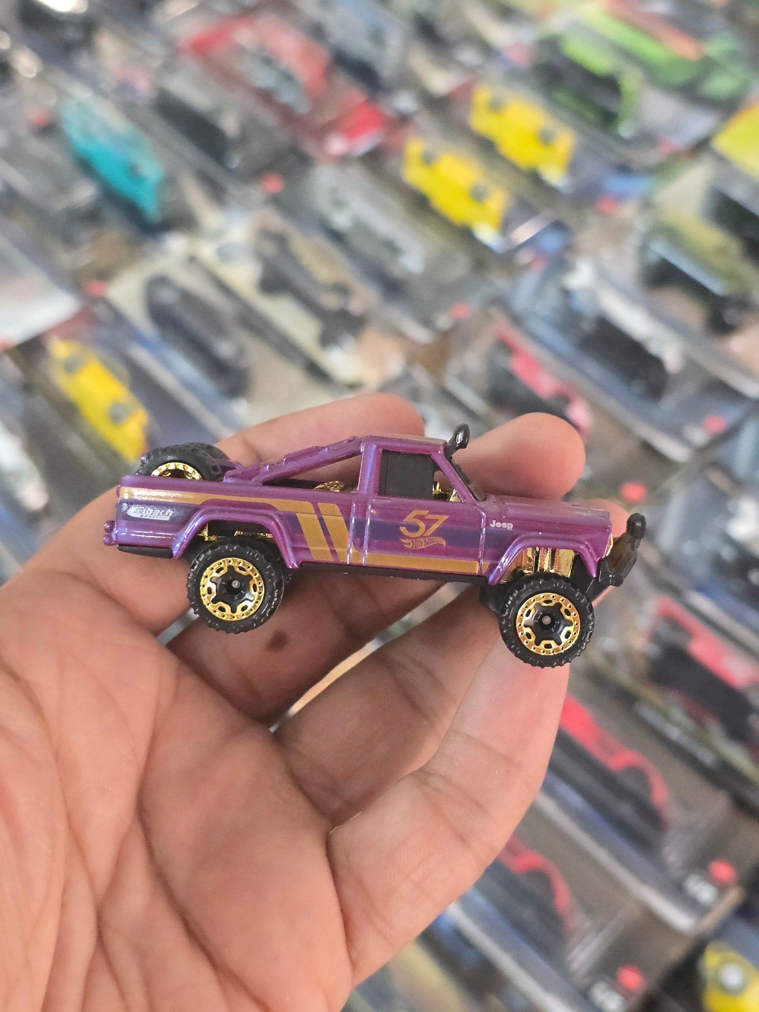 57th Anniversary Hot Wheels 1973 Jeep J10 (Uncarded) - Kinder Logs