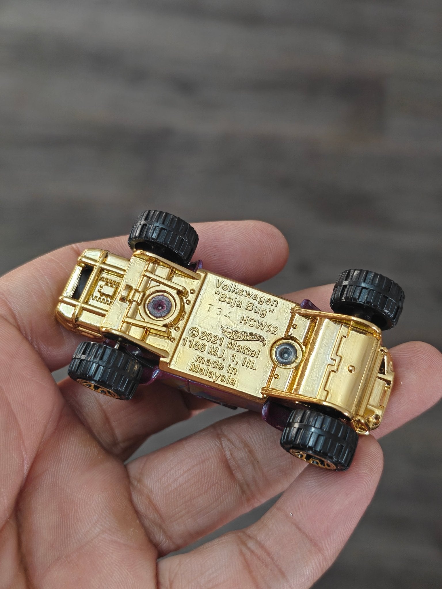 57th Anniversary Hot Wheels Volkswagen Baja Bug (Uncarded - New) - Kinder Logs