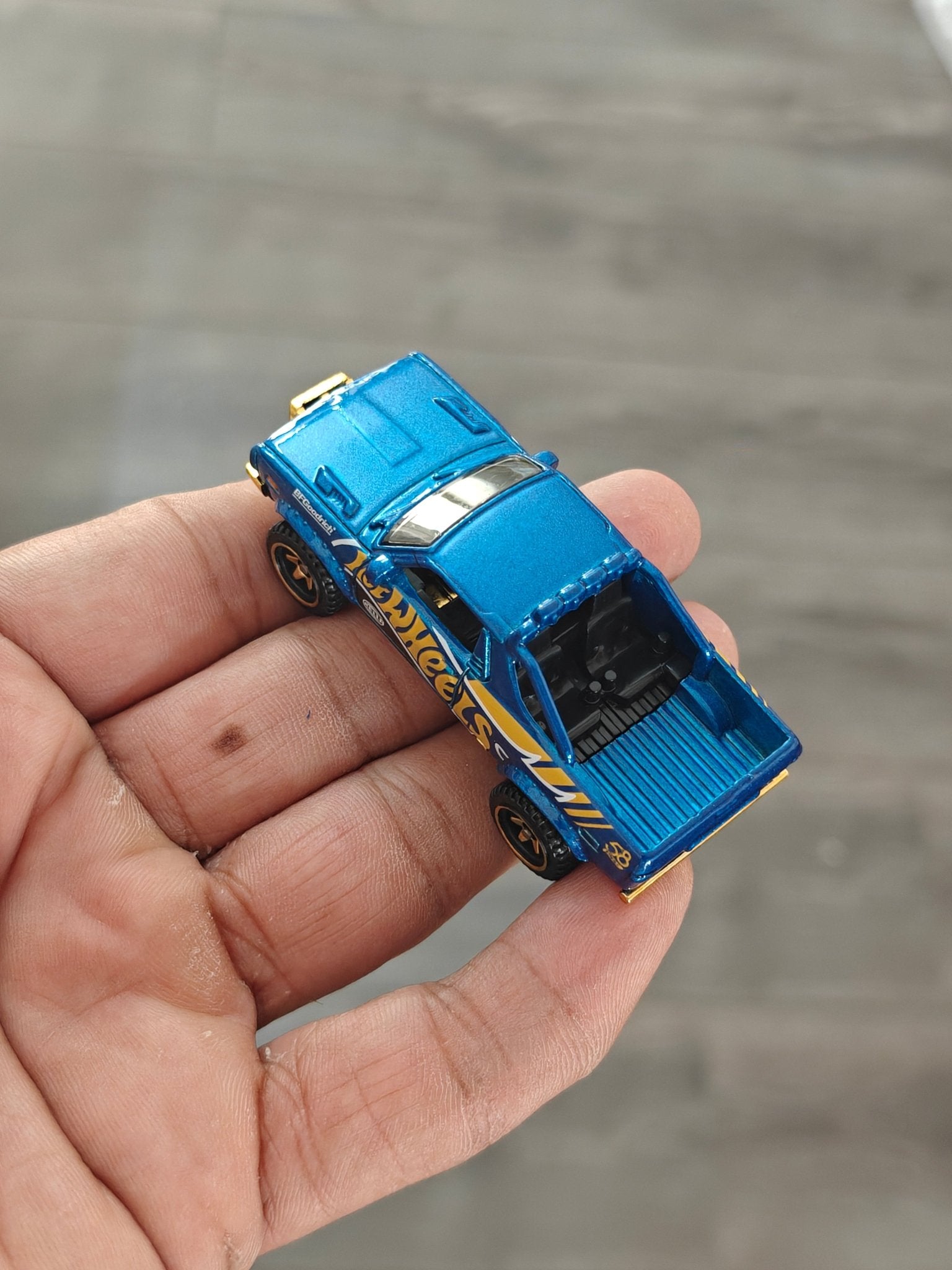 58th Anniversary Hot Wheels Subaru Brat (Uncarded - New) - Kinder Logs