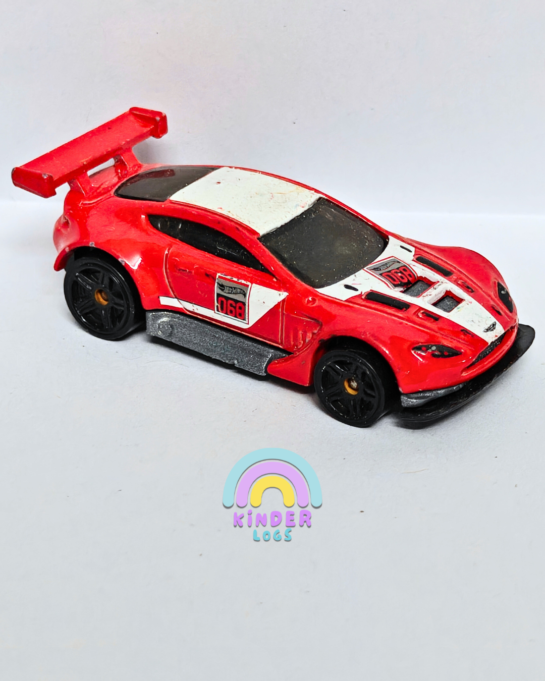 Hot Wheels Aston Martin Vantage GT3 - Red (Pre-Owned Car)
