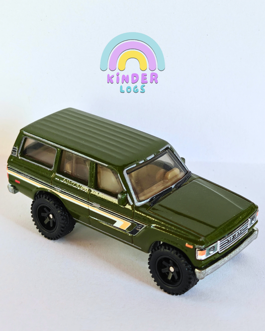 Premium Hot Wheels Toyota Land Cruiser FJ60 - Green (Minor Paint Issue)