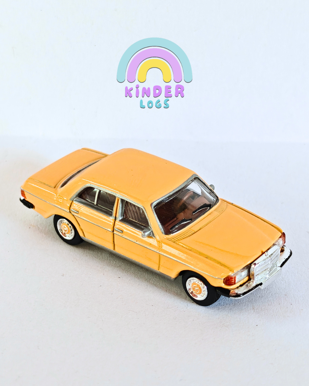 1:87 Schuco Mercedes-Benz W123 Sedan - Orange (Uncarded - New)