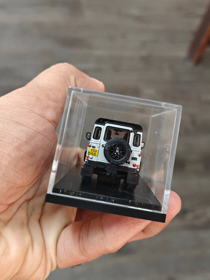 ARBox Land Rover Defender 90 (Cracked Display Case) - Kinder Logs