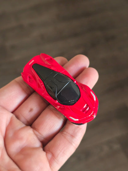 Bburago LaFerrari - Red (Uncarded - New) - Kinder Logs