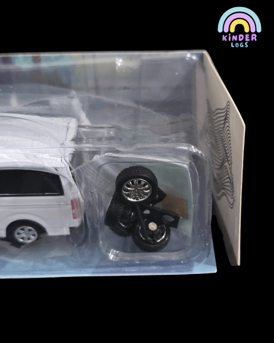 BM Creations Toyota 2015 Hiace KDH200V (Open Box) - Kinder Logs