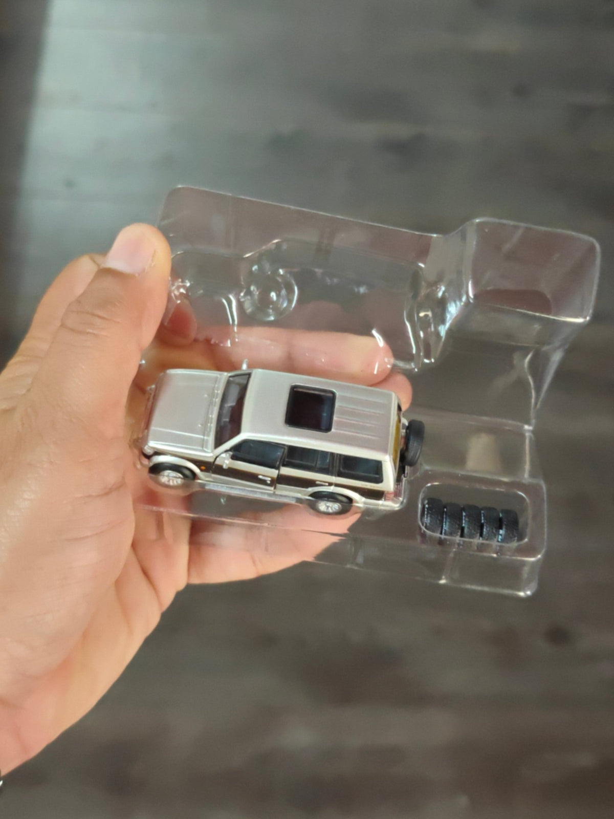 BMC Mitsubishi Pajero Super Exceed - Beige (Open Box) - Kinder Logs
