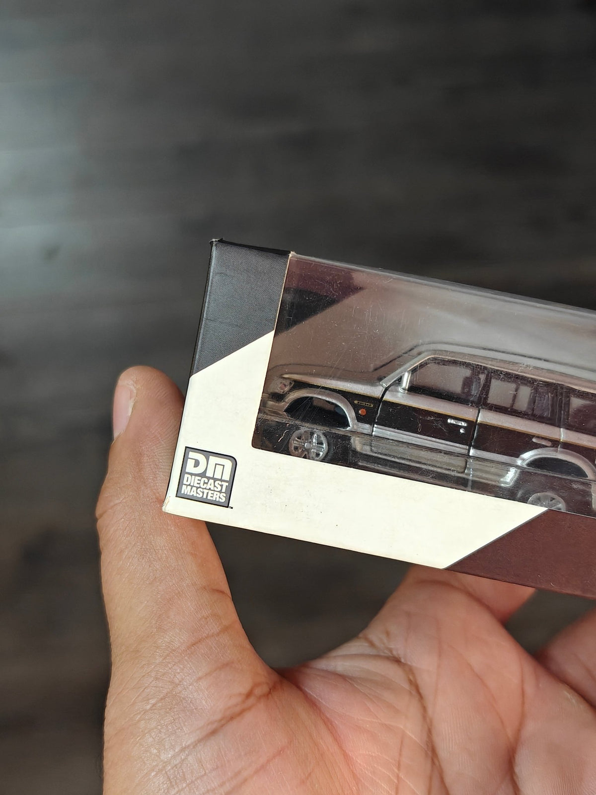BMC Mitsubishi Pajero Super Exceed - Beige (Open Box) - Kinder Logs