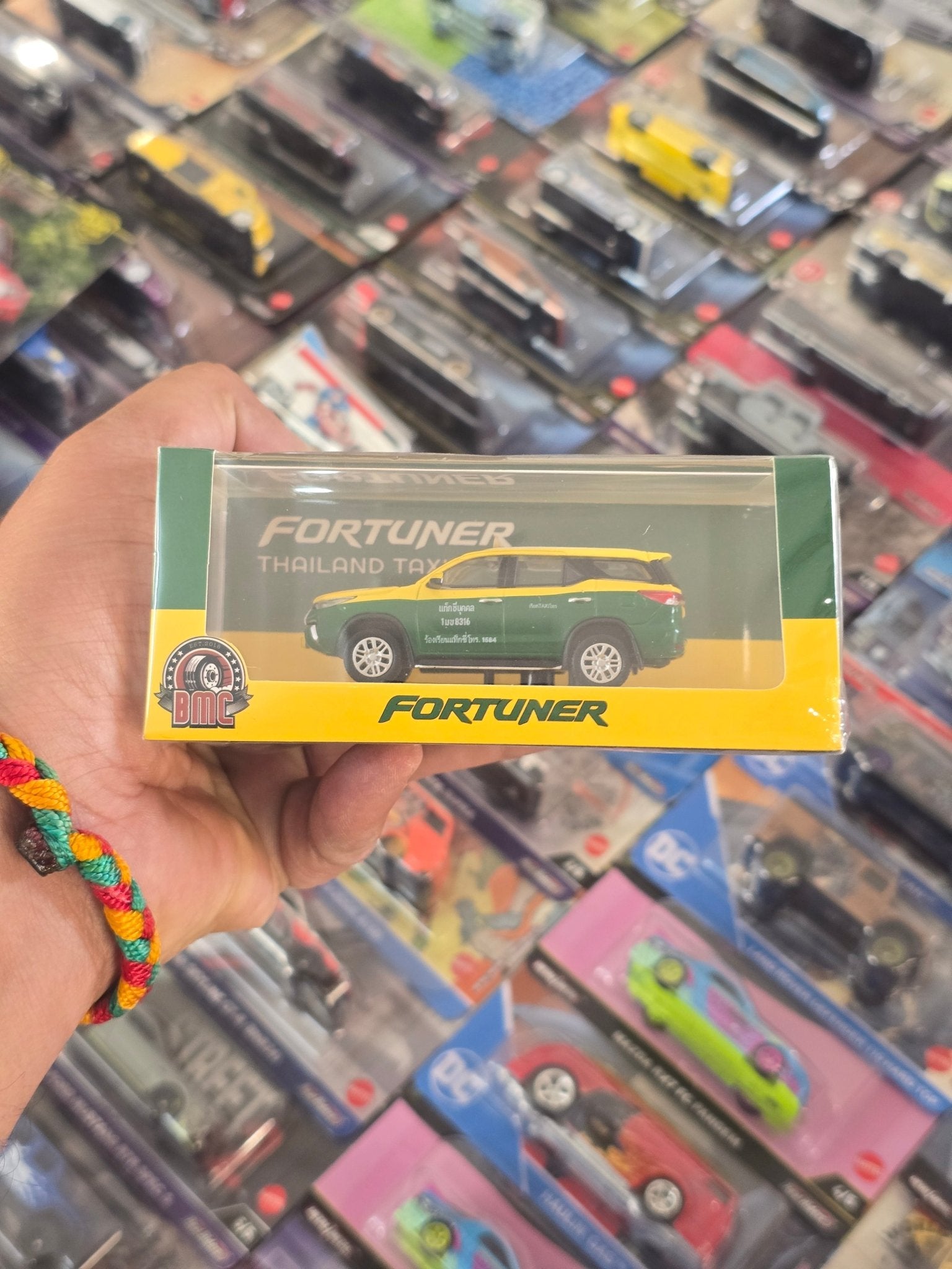 BMC Toyota Fortuner Thailand Taxi - Sealed Box - Kinder Logs