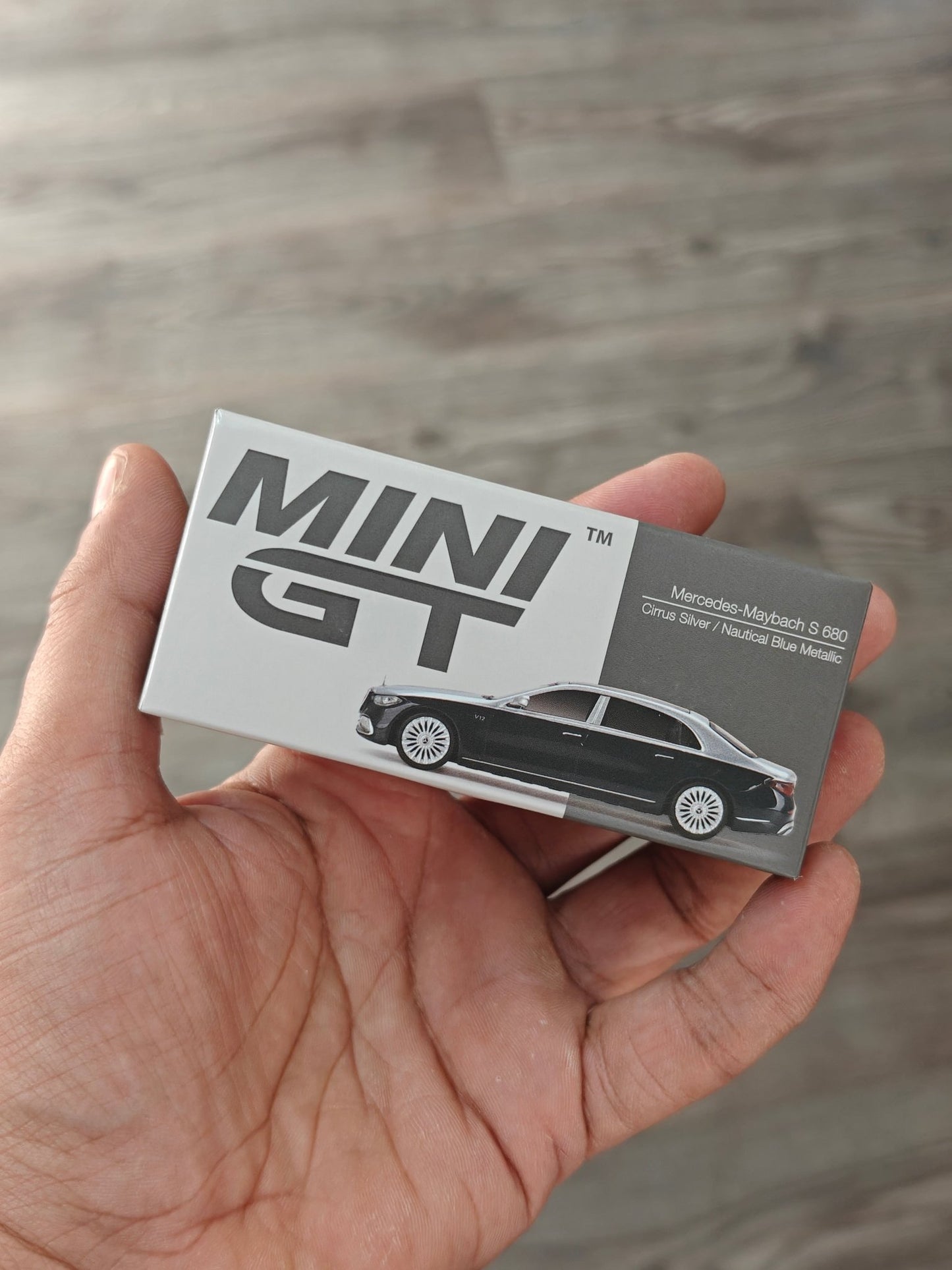 CHASE Mini GT Mercedes - Maybach S680 (Open Box) - Kinder Logs