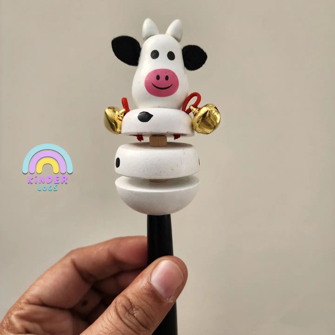 Cow Wooden Rattle for Toddlers 💗 - Kinder Logs