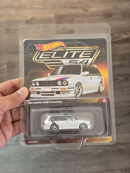 Elite64 Hot Wheels 1990 BMW 318i Touring (Imported) - Kinder Logs