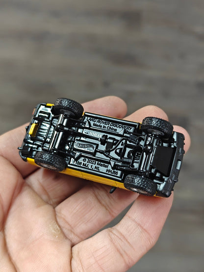 Elite64 Hot Wheels Mod Shop - 1994 Land Rover Discovery (Imported) - Kinder Logs