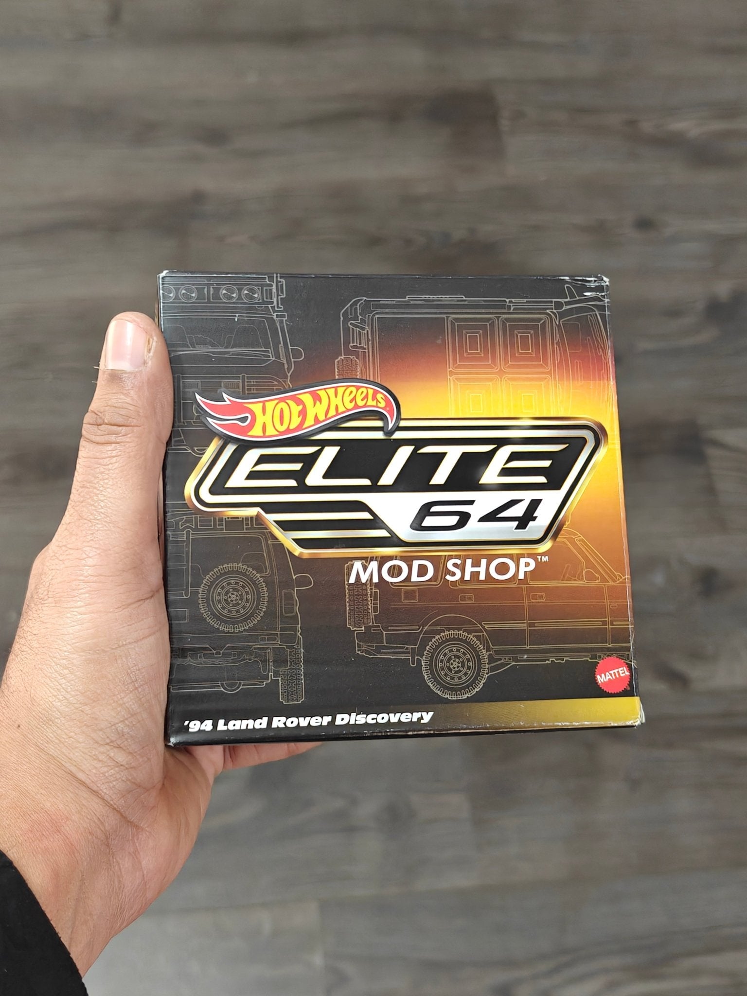 Elite64 Hot Wheels Mod Shop - 1994 Land Rover Discovery (Imported) - Kinder Logs